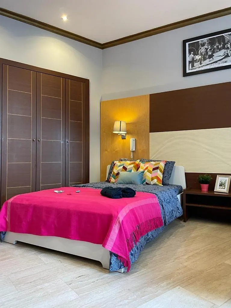 By La Rambla Rooms Hostal Barcelona